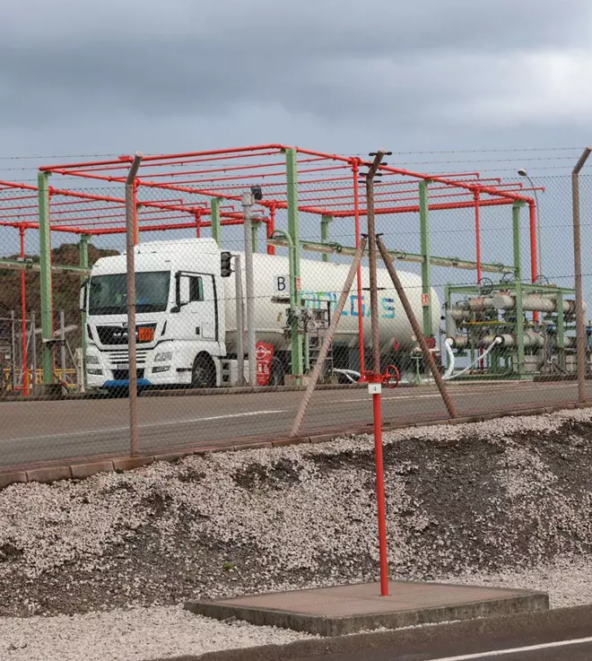 La carga de cisternas de gas licuado en el puerto de Gijón aumenta un 28 por ciento