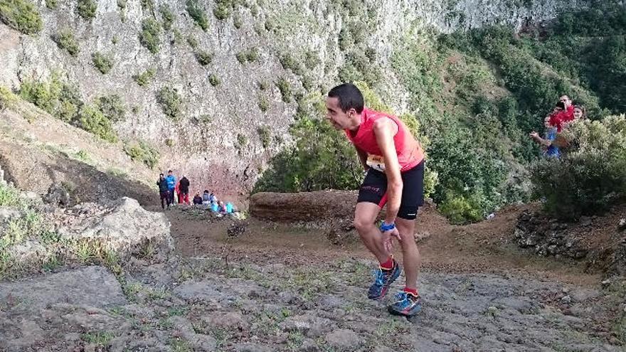 Cristofer Clemente &#039;vuela&#039; en El Hierro