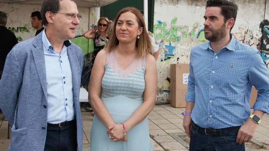 Ángel Blanco, Virginia Barcones y Antidio Fagúndez, ayer.