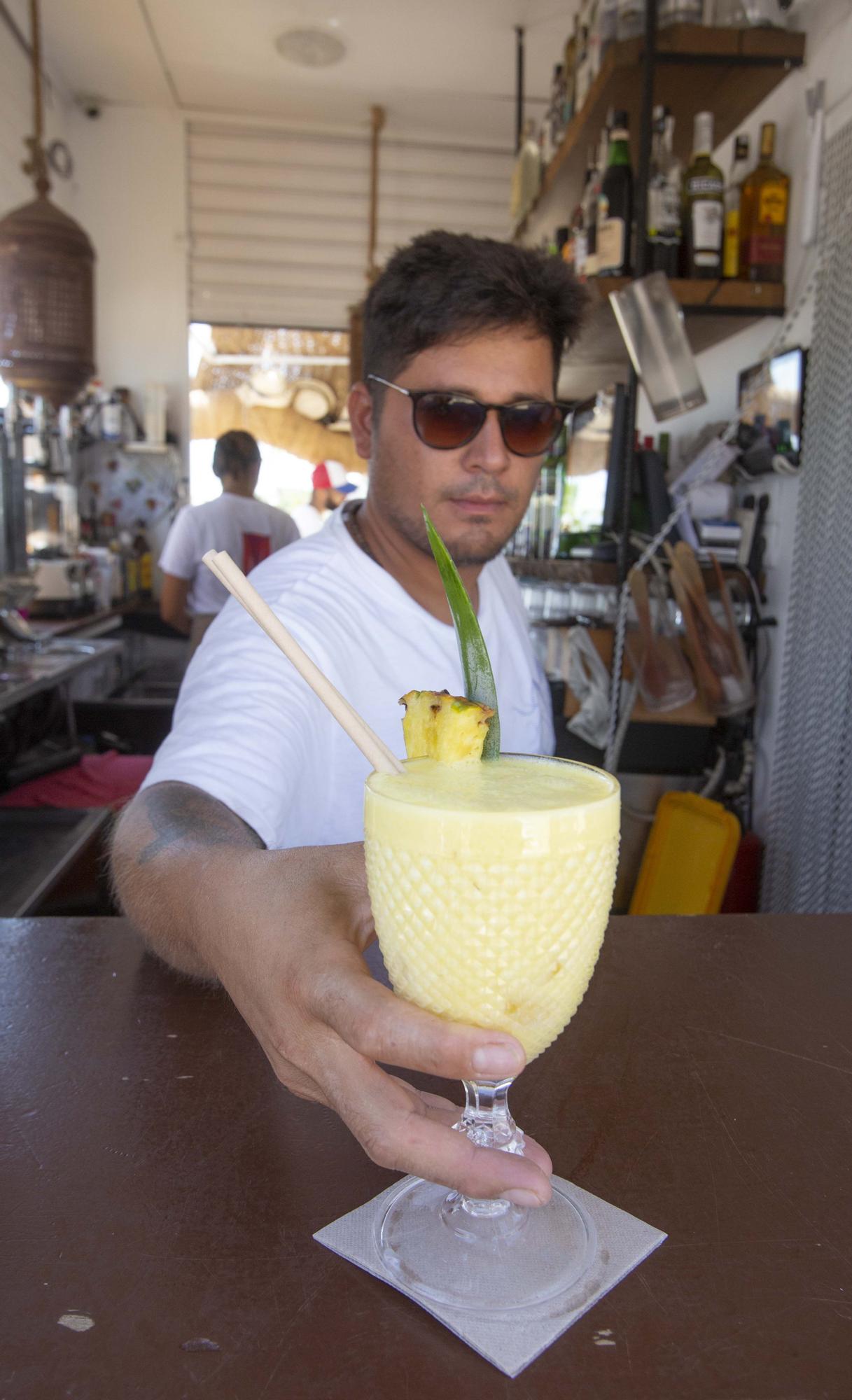 Los chiringuitos de playa recuperan el ritmo del verano