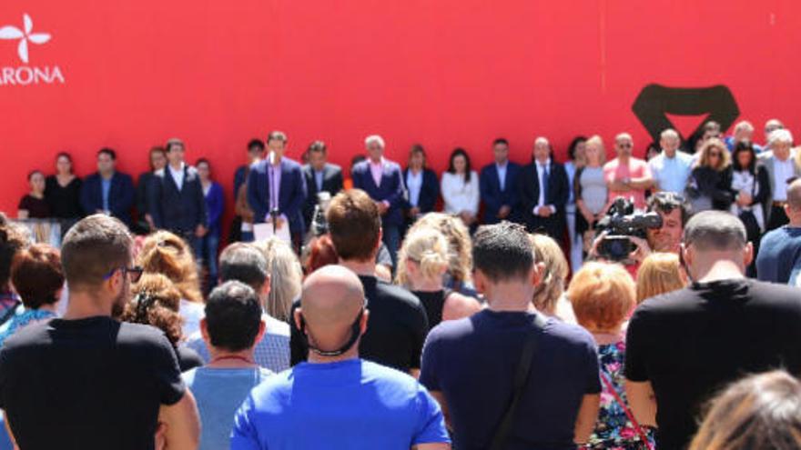 Minuto de Silencio en Los Cristianos.