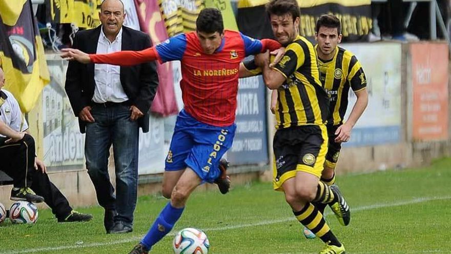 Carly, en el Cayón-Condal de promoción de ascenso a Segunda B.