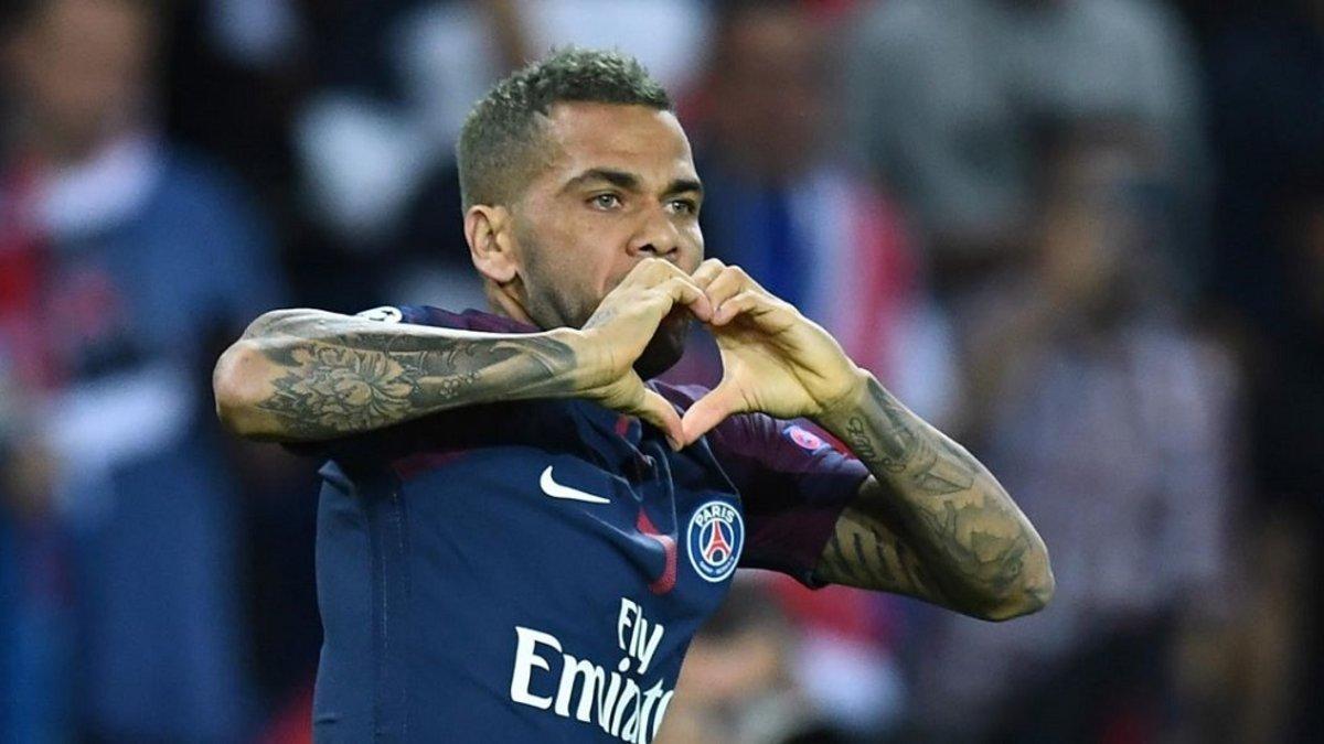 Dani Alves se ha convertido en un comodín para Thomas Tuchel