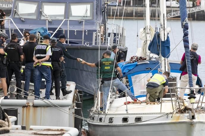 Interceptan un narcovelero con 800 kilos de coca