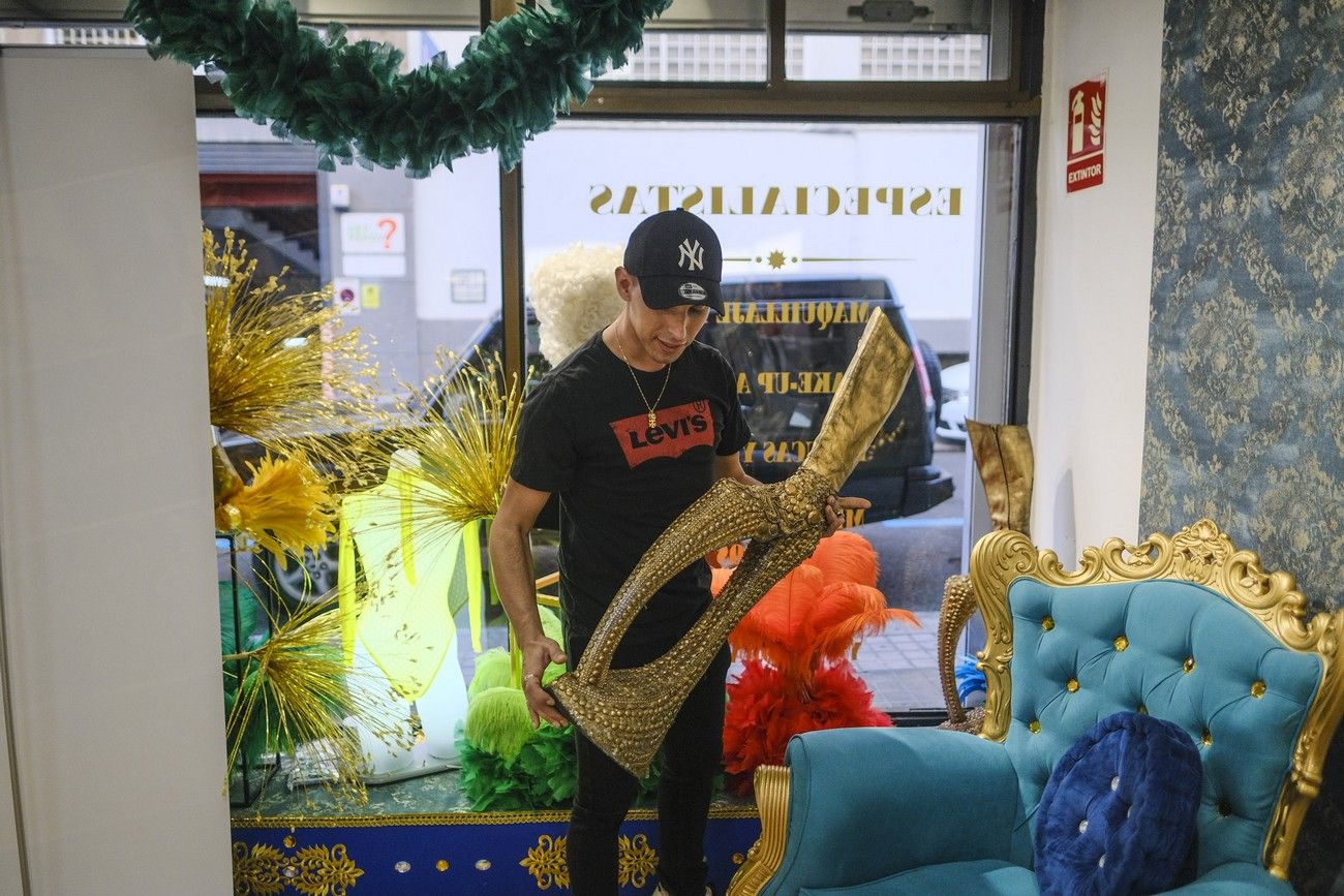 La primera tienda sólo de complementos para Carnaval de Canarias