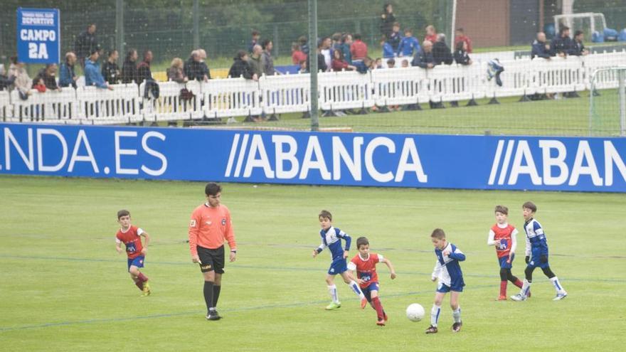 La Xunta eleva otra vez un 25% el coste del seguro para accidentes de deporte infantil