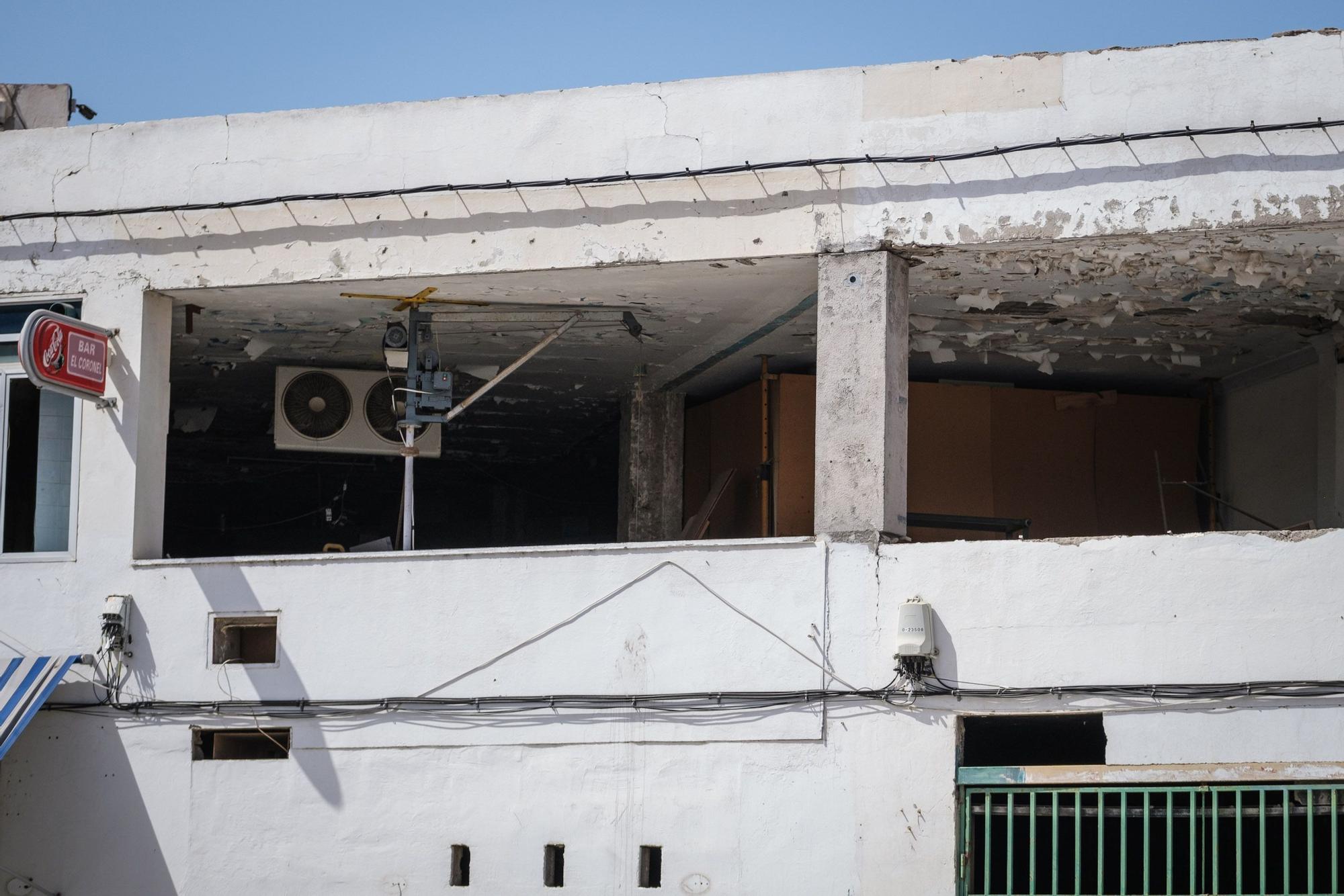 Mal estado de la calle El Coronel, en Arona