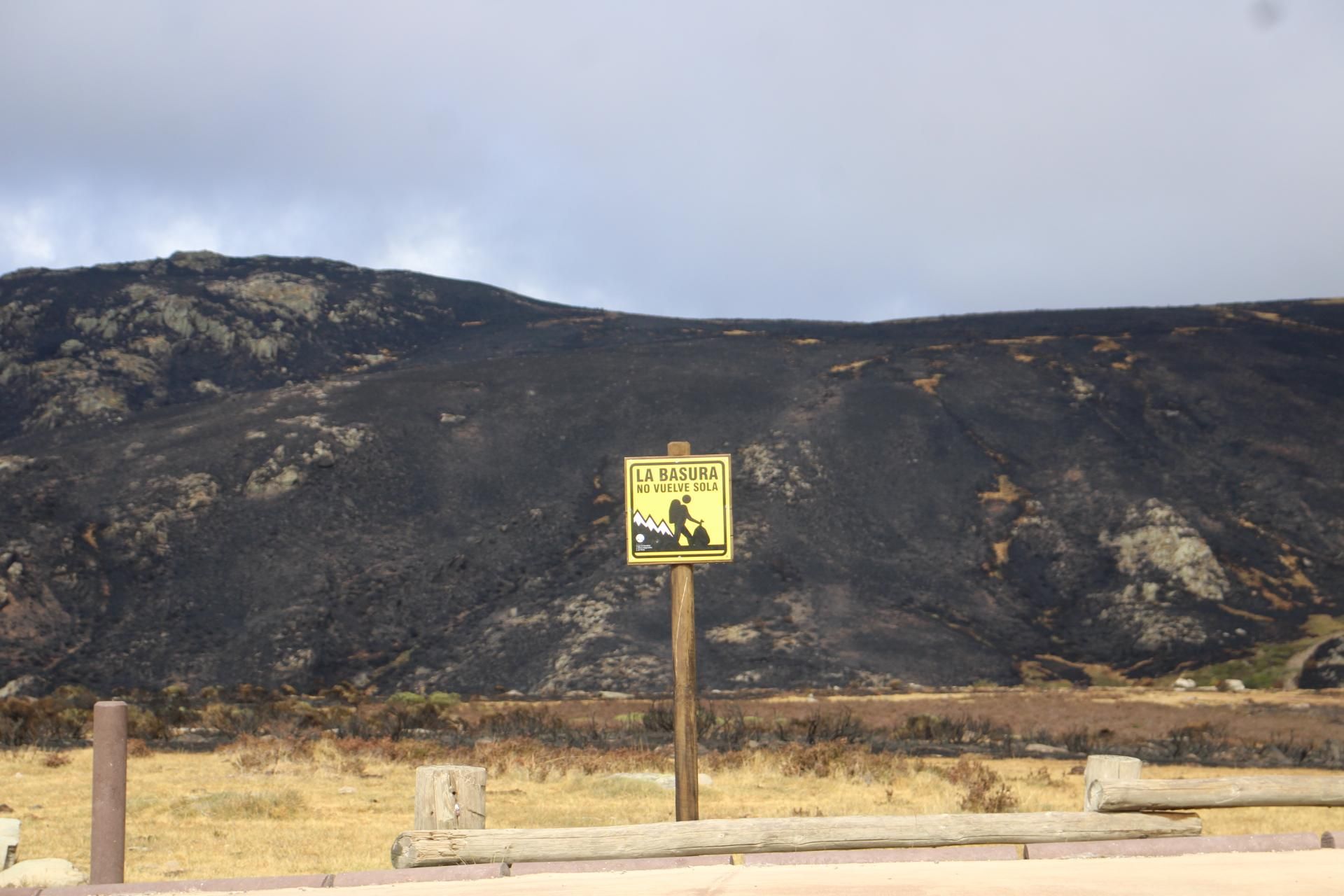 La huella del incendio de Porto - Laguna de Peces