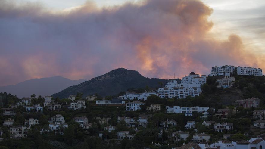 Incendio forestal en Sierra Bermeja