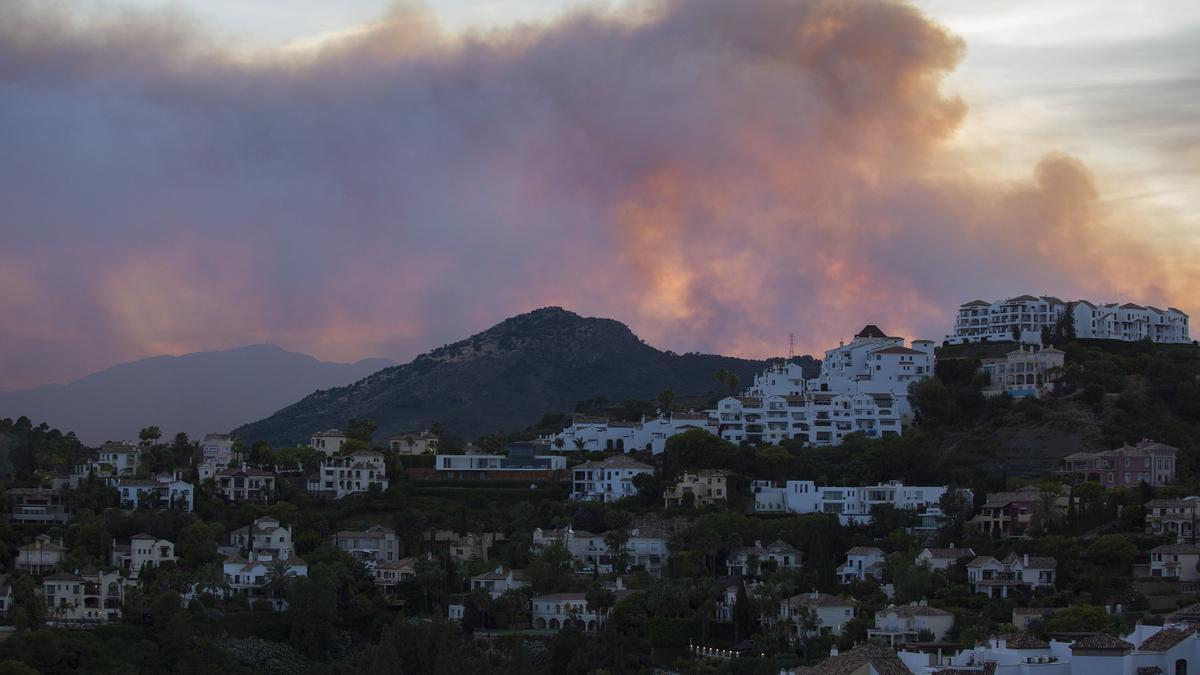 Incendio forestal en Sierra Bermeja