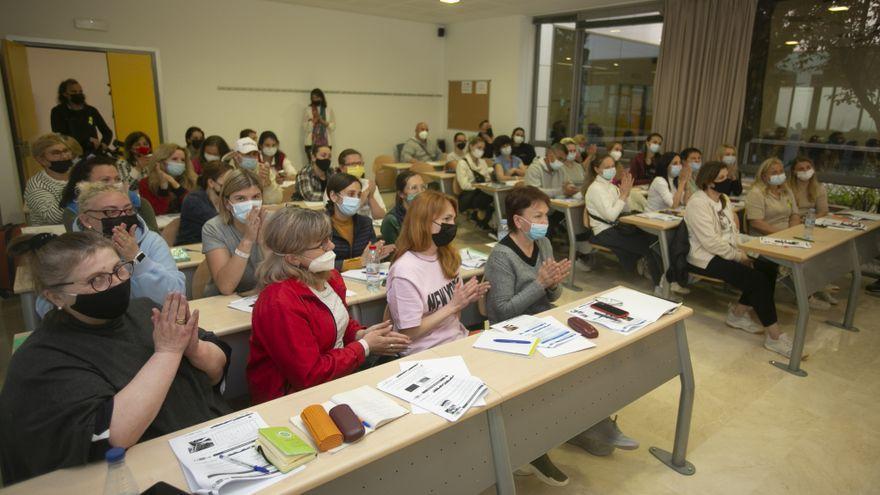 Alumnos en el curso de manipulador de alimentos que ha arrancado en Ciudad de la Luz.