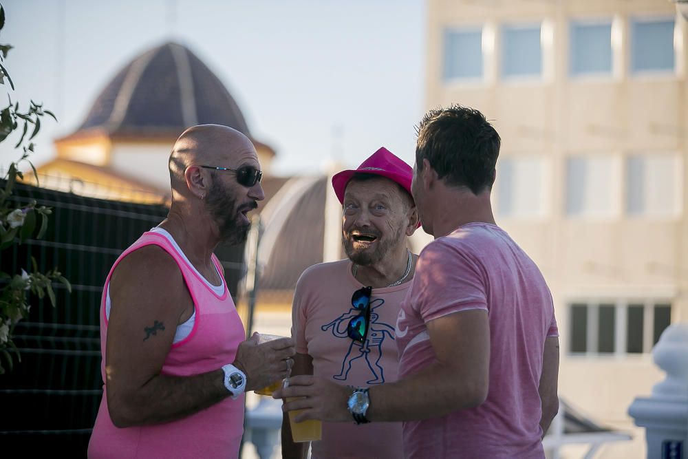 Celebrando el amor libre en Benidorm