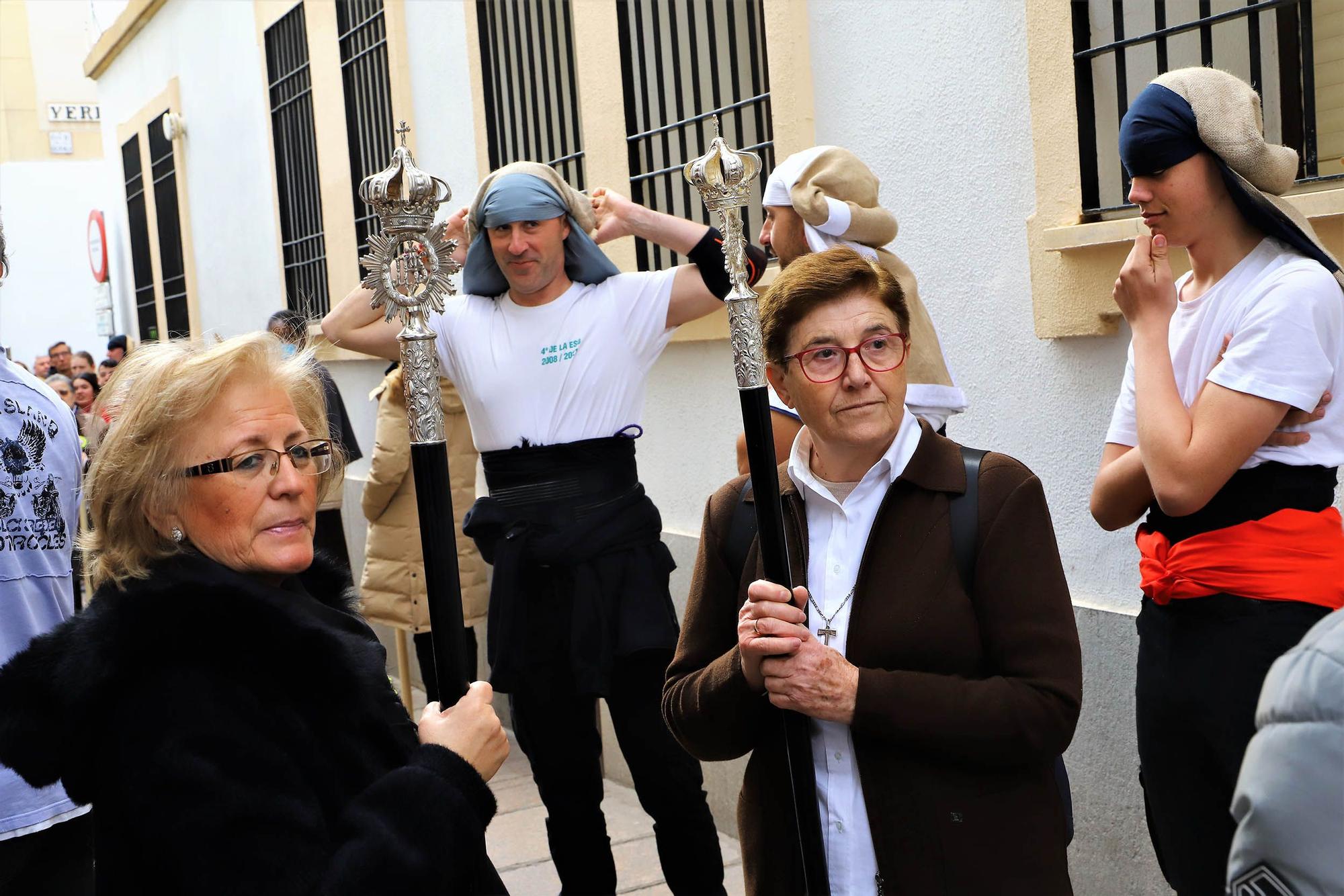 El Padre Cristobal procesiona por las calles del barrio