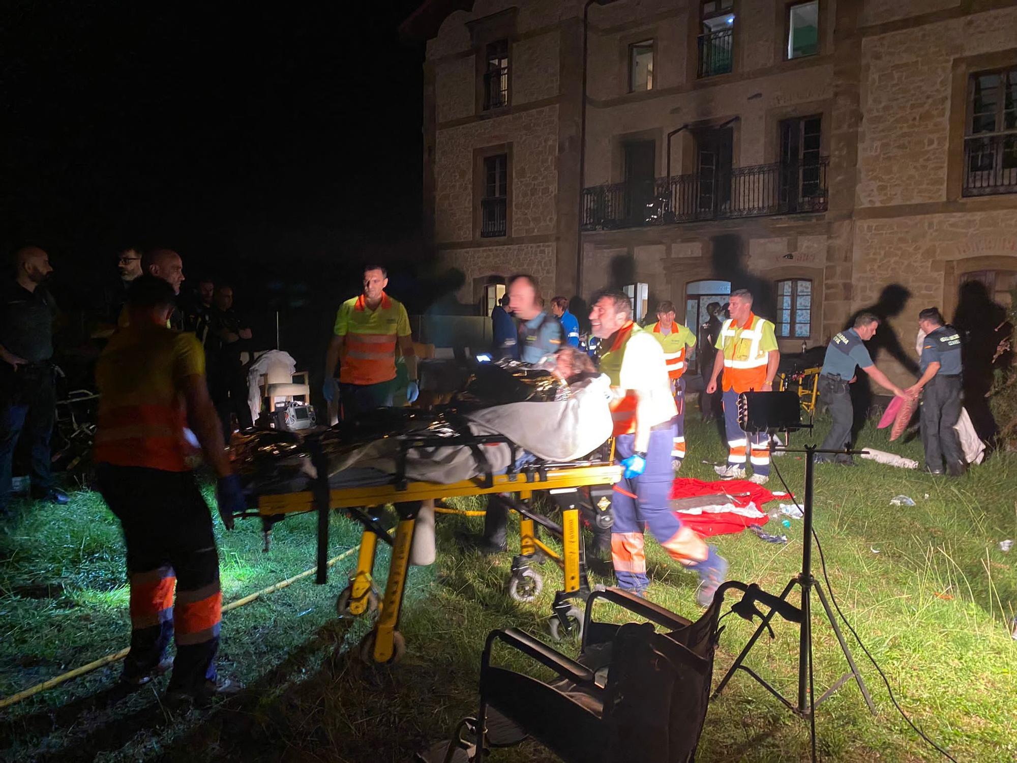 En imágenes: Grave incendio en la residencia de ancianos de Leceñes (Siero)