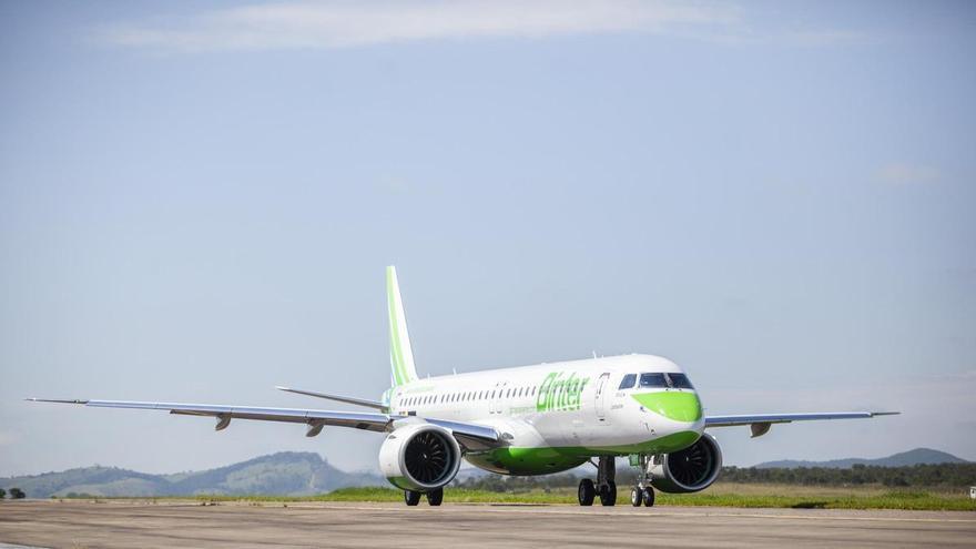 Lanzan una oferta para volar entre Murcia y Canarias desde 100 euros