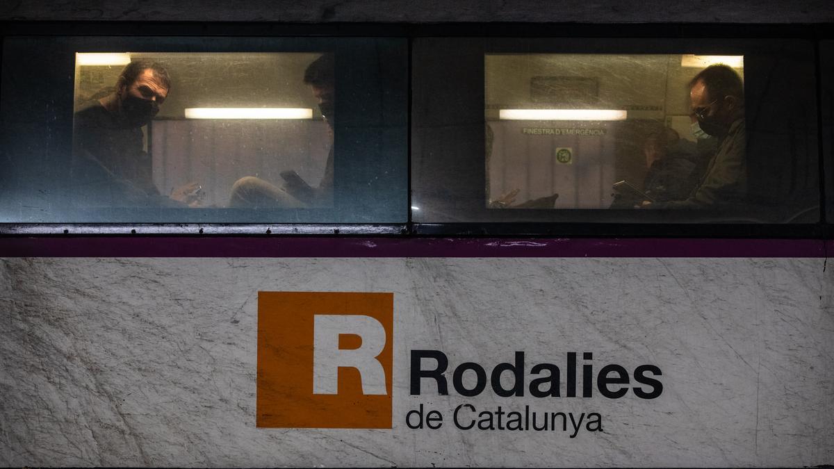 La estación de Rodalies de Sant Andreu entra en servicio