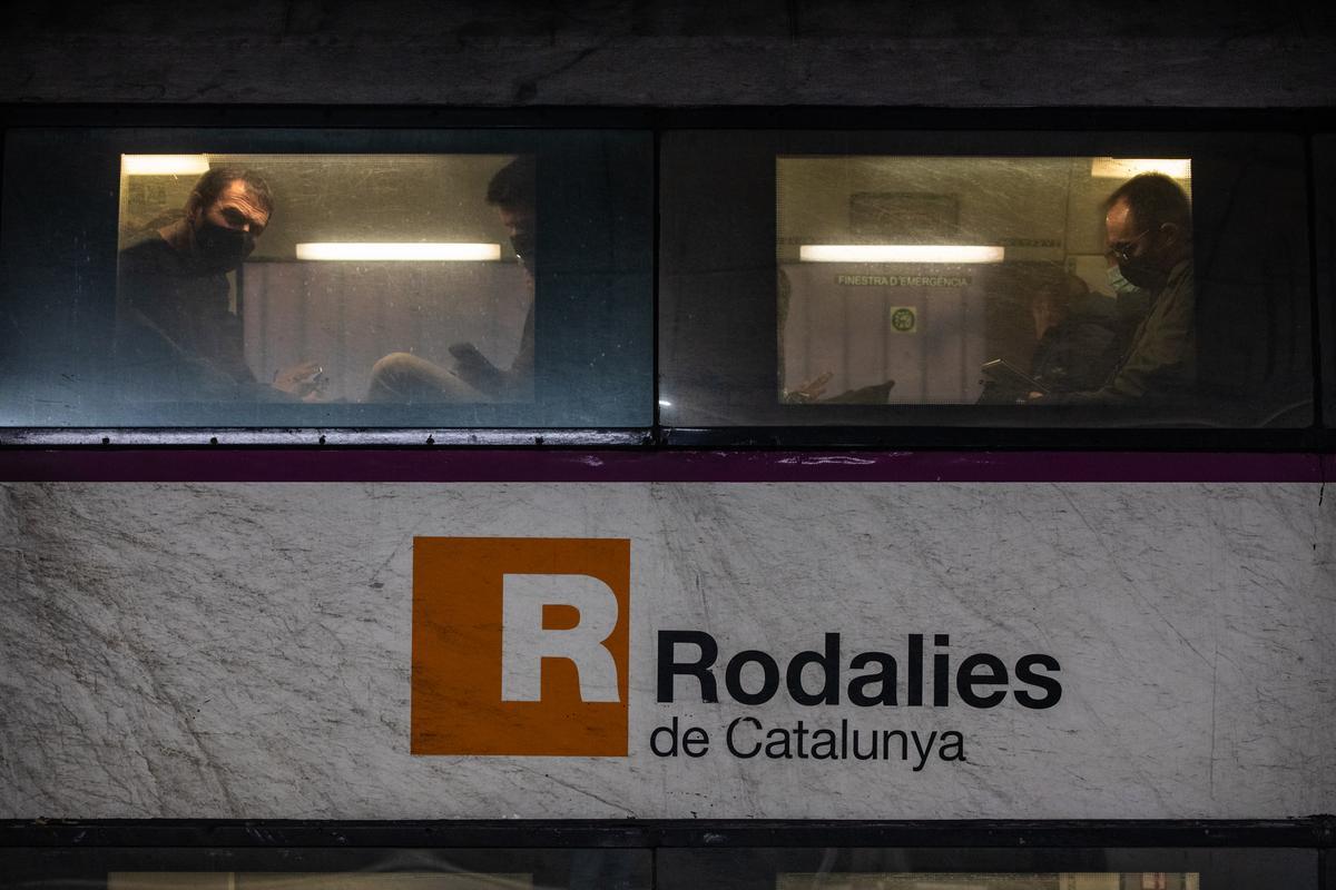 La estación de Rodalies de Sant Andreu entra en servicio