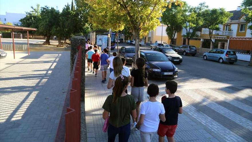 El Ayuntamiento abrirá hoy el primer camino escolar seguro