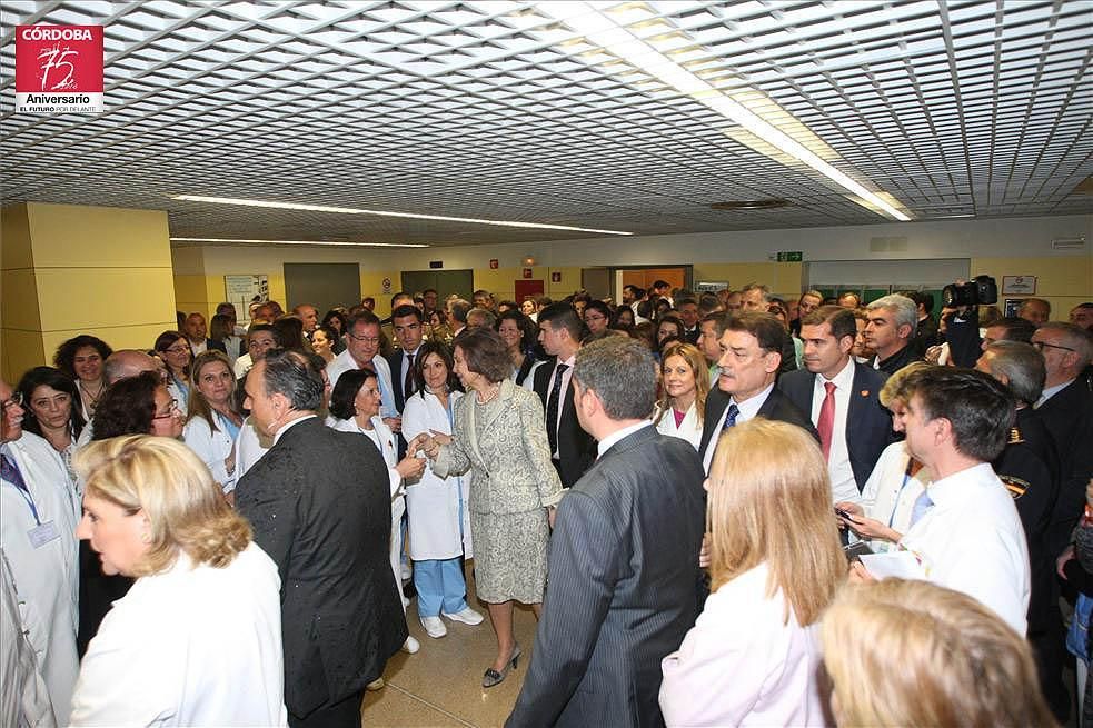 Fotogalería: La Reina Doña Sofía inaugura el acto central del 40º aniversario del Hospital Reina Sofía