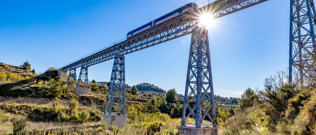 Viaducto del TRAM para salvar el barranco del Quisi en Benissa