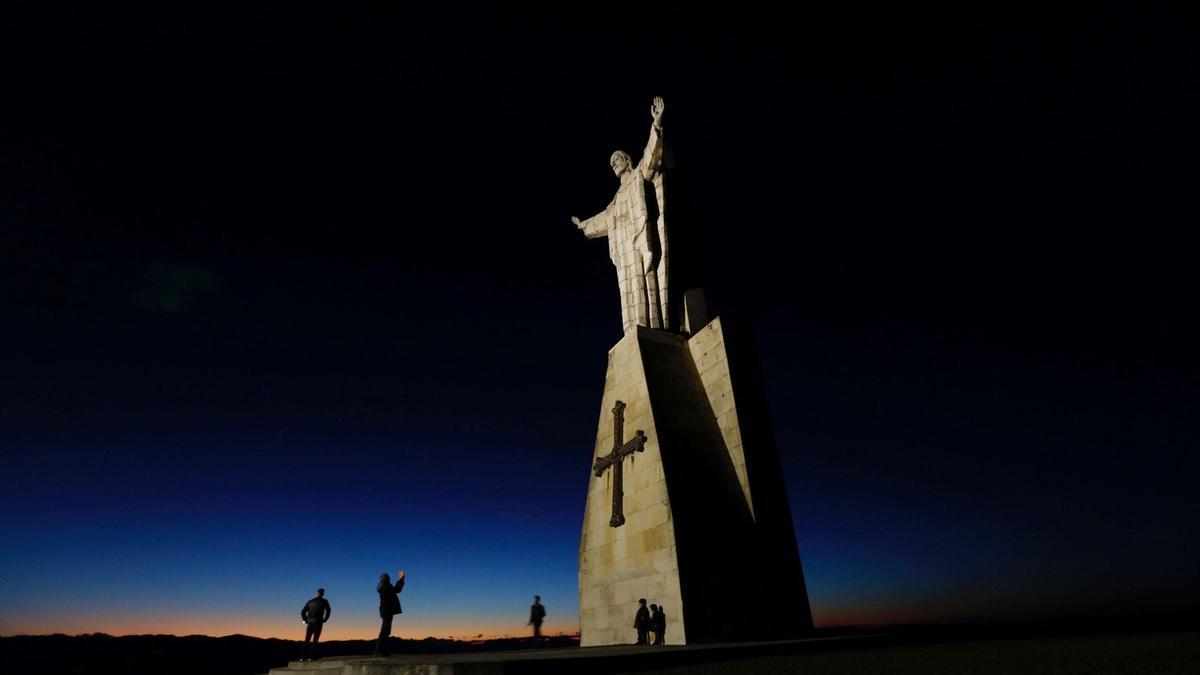 Atardecer desde el Cristo Redentor asturiano