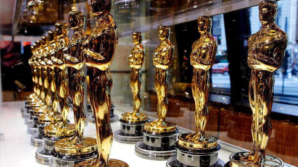 Estatuillas de los premios Oscar.