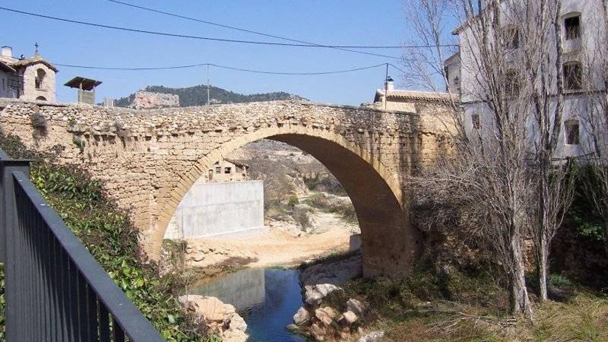 El 1% cultural se destina al arreglo del puente medieval