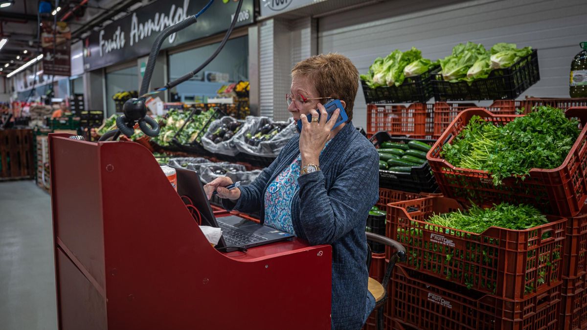 Trabajadora en Mercabarna (2022)