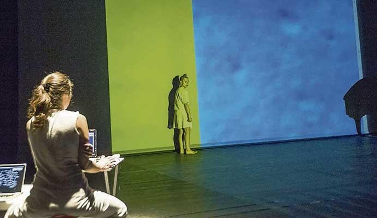 Integrantes de traPediante, ayer en un ensayo del espectáculo 'Baleadas'.