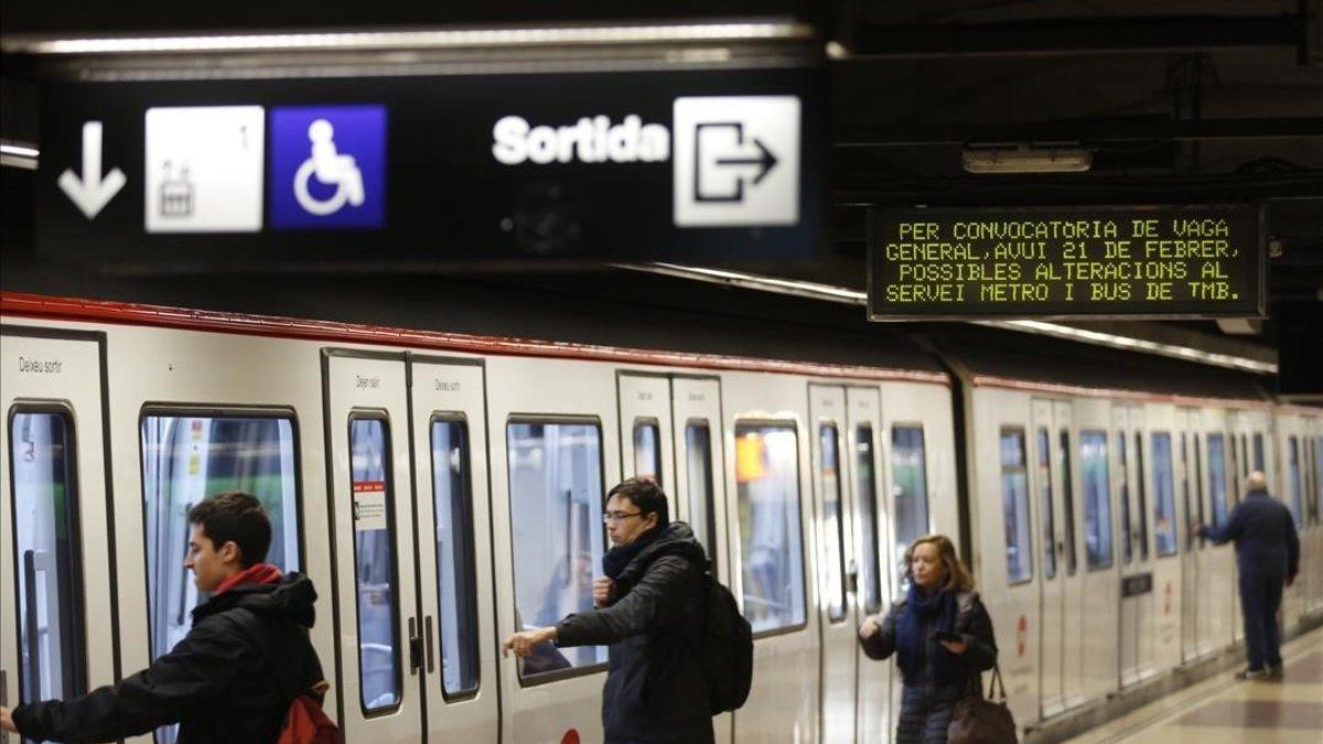 Estación de metro de Palau Reial