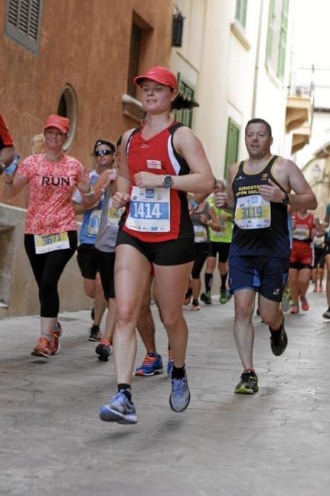 9.000 Läufer aus 49 Ländern gingen am Sonntag den 15.10. an den Start. In der Marathon Disziplin gingen die Deutschen leer aus.