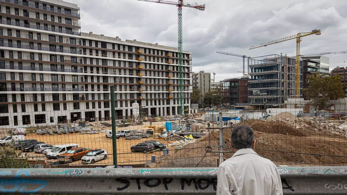 Terrassa construirá unos 740 pisos asequibles antes de 2028 para responder a su "alta presión"