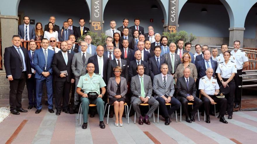 Foto de familia del encuentro de Frontex en Casa África.