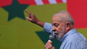 Lula sanciona con algunos vetos la ley que regula el uso de pesticidas