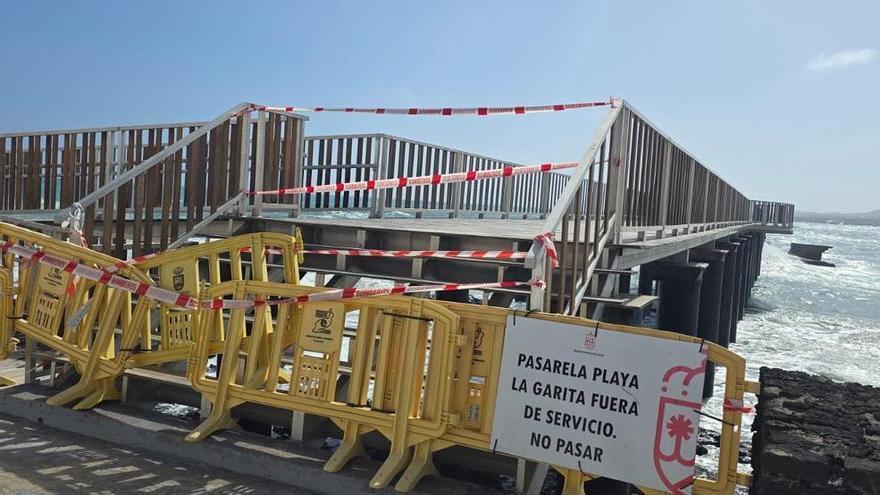 Compromiso por Haría pide reabrir la pasarela de la playa de Arrieta tras el informe técnico del Cabildo