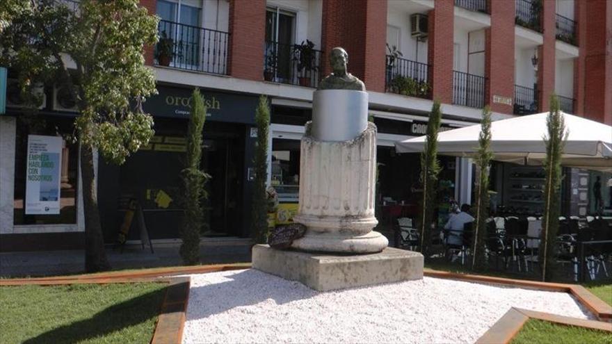 Colocan en Alonso Martín el busto dedicado al pintor Juan Aparicio