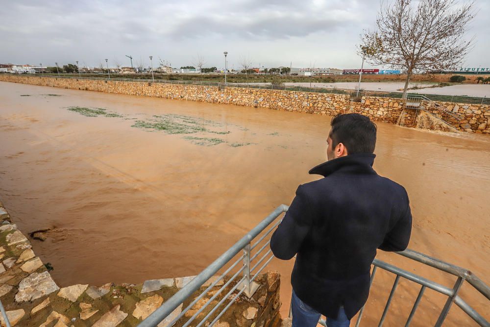 Los pluviómetros han recogido más de cien litros por metro cuadrado en Pilar de la Horadada tras el paso de la borrasca Gloria