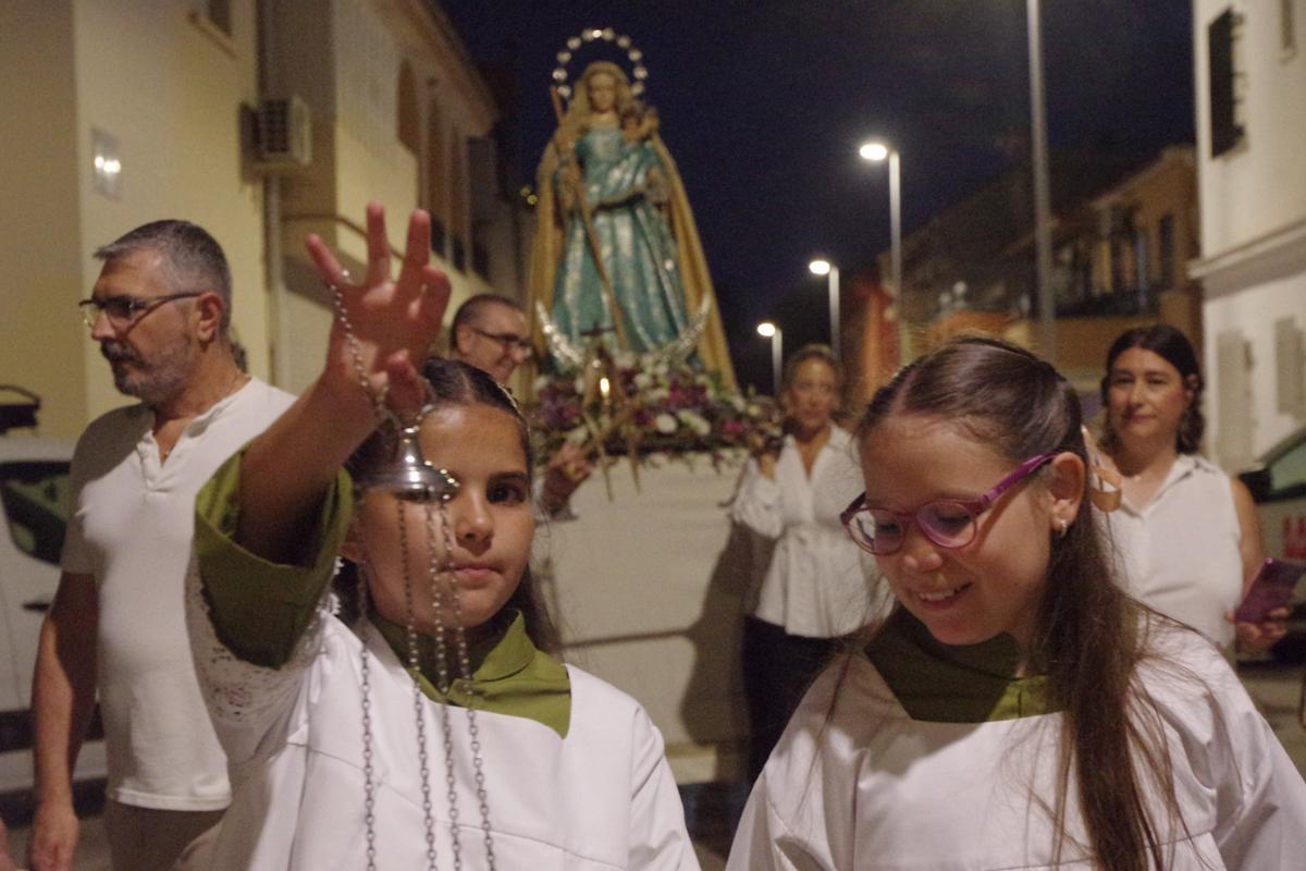 Las mejores imágenes del rosario con antorcha de la Santísima Virgen de las Cañas, en el Puerto de la Torre