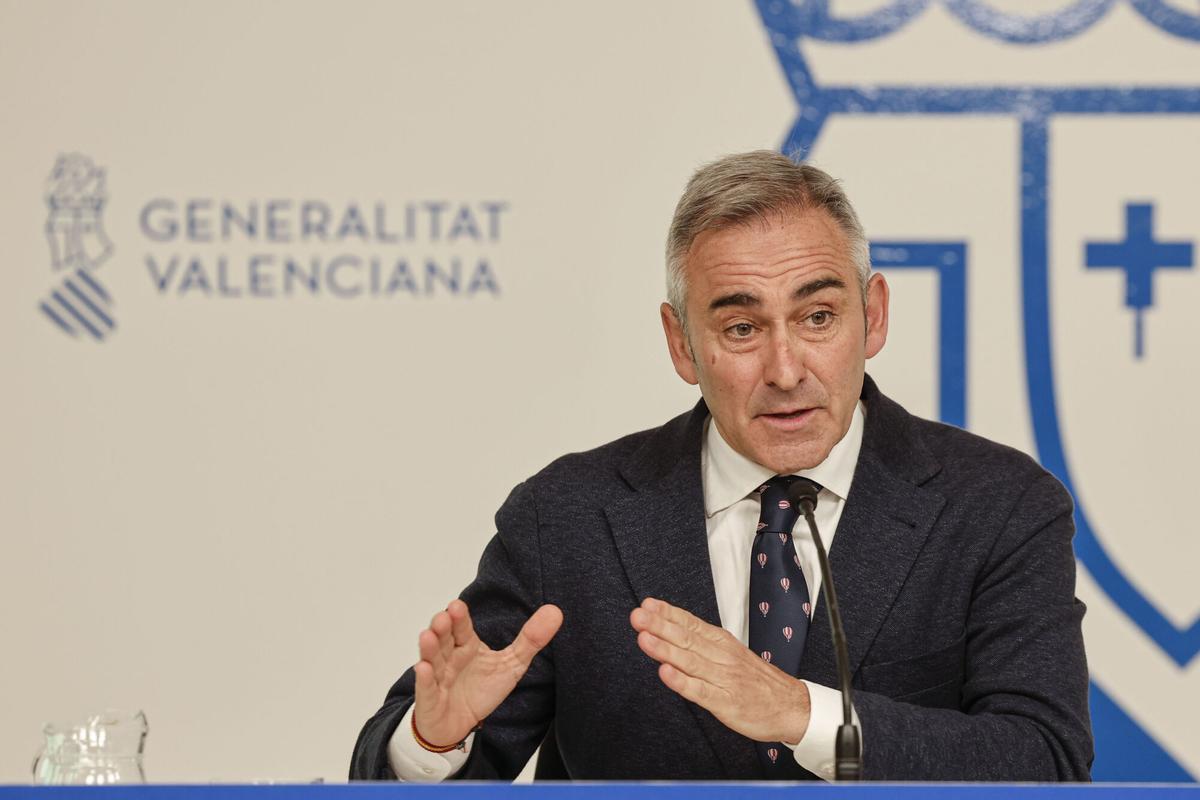 El portaveu del Consell, Miguel Barrachina, informa dels assumptes tractats en el Ple del Consell.