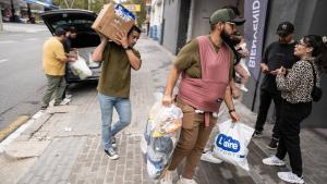 Barcelona se moviliza con donaciones para los afectados tras la Dana