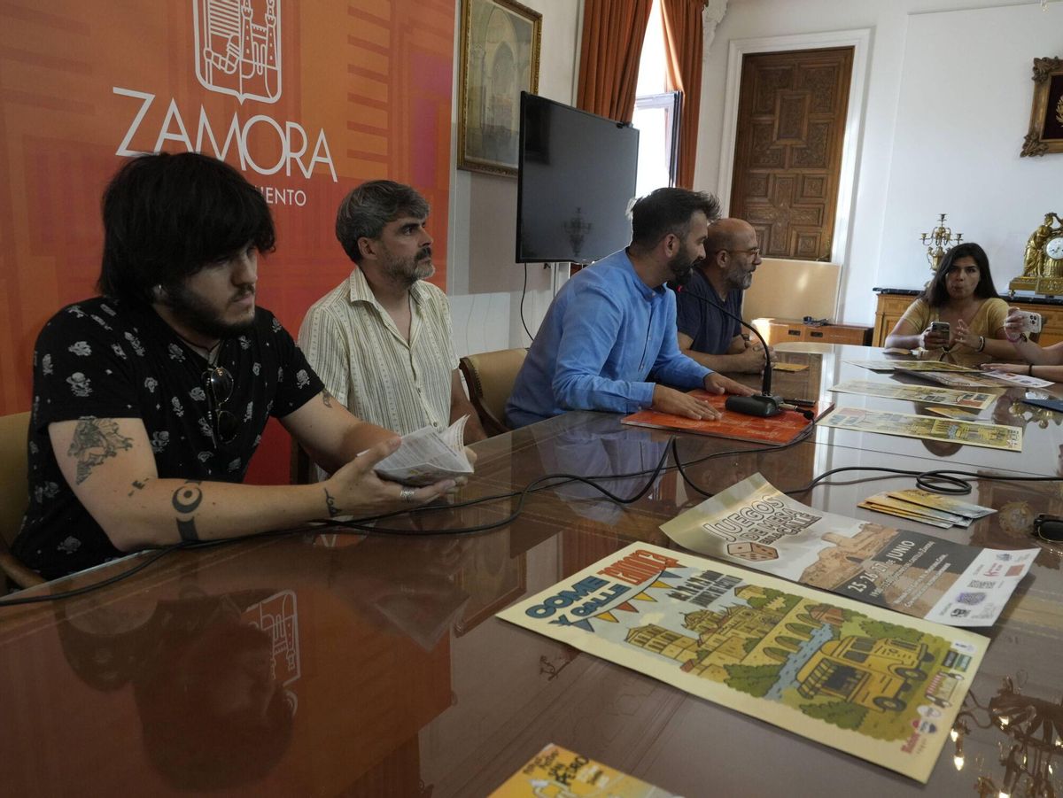 Presentación come y calla
