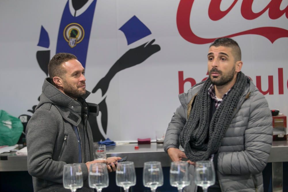 Dirigentes, técnicos y capitanes del Hércules despiden el año con una comida en el Rico Pérez