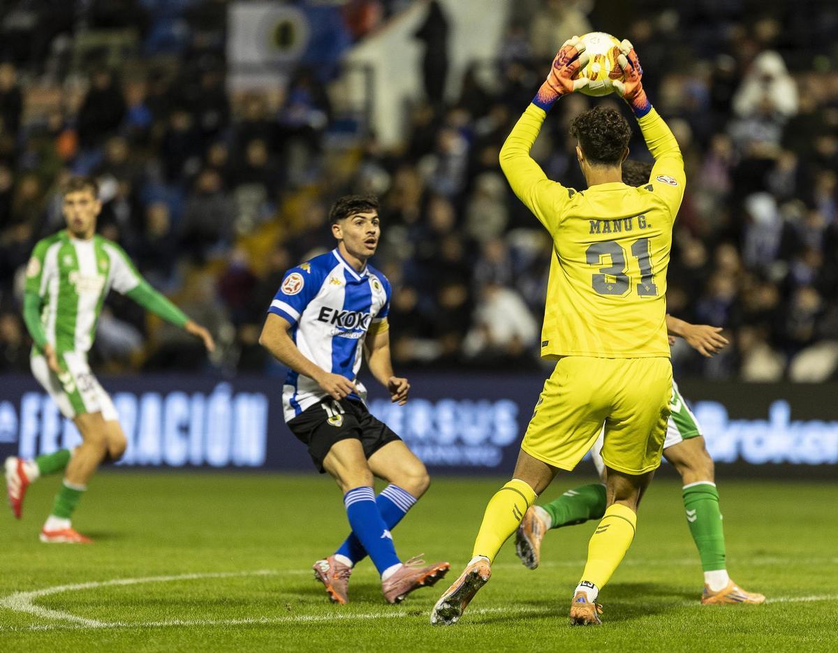 Nico Espinosa, en su primer partido con el Hércules esta temporada, el pasado 22 de noviembre, frente al Betis B, en Alicante.