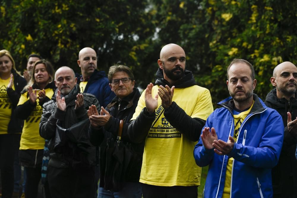 Marcha de trabajadores de Alcoa entre Avilés y Oviedo