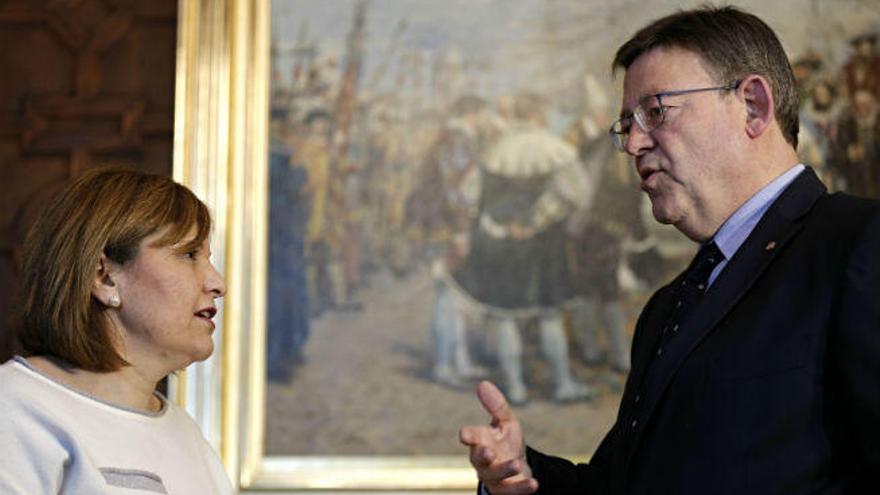 El president de la Generalitat, Ximo Puigy la presidenta del PPCV, Isabel Bonig