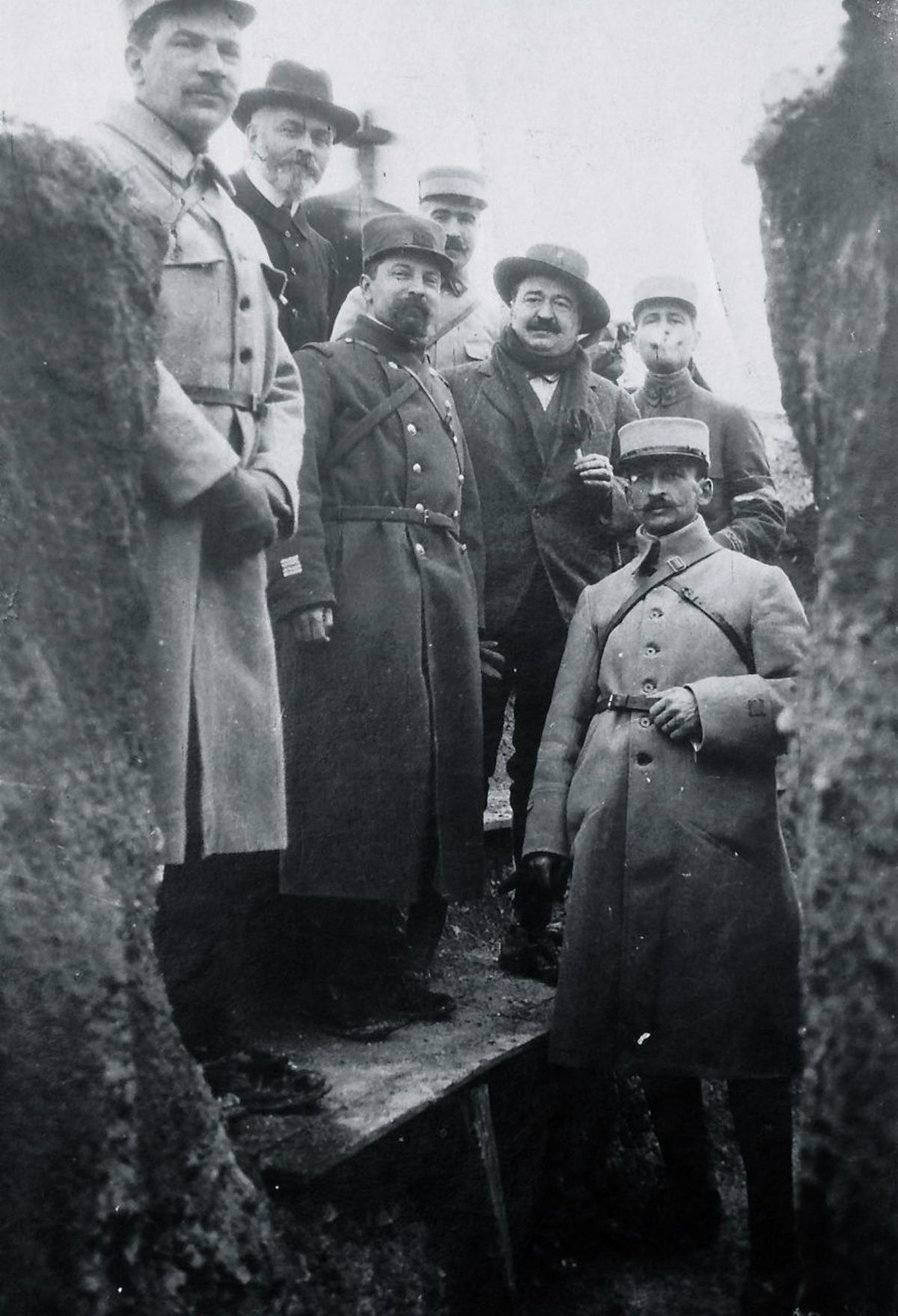 Vicente Blasco Ibañez en el frente durante la I Guerra Mundial.