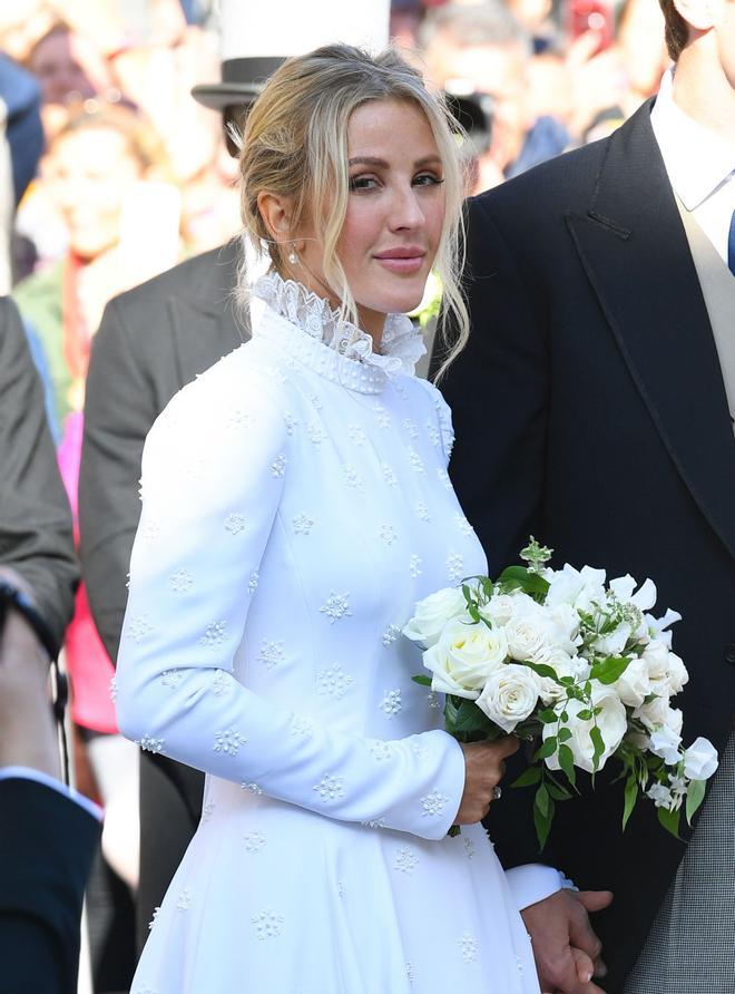 Ellie Goulding con un vestido de novia creado por la firma Chloé