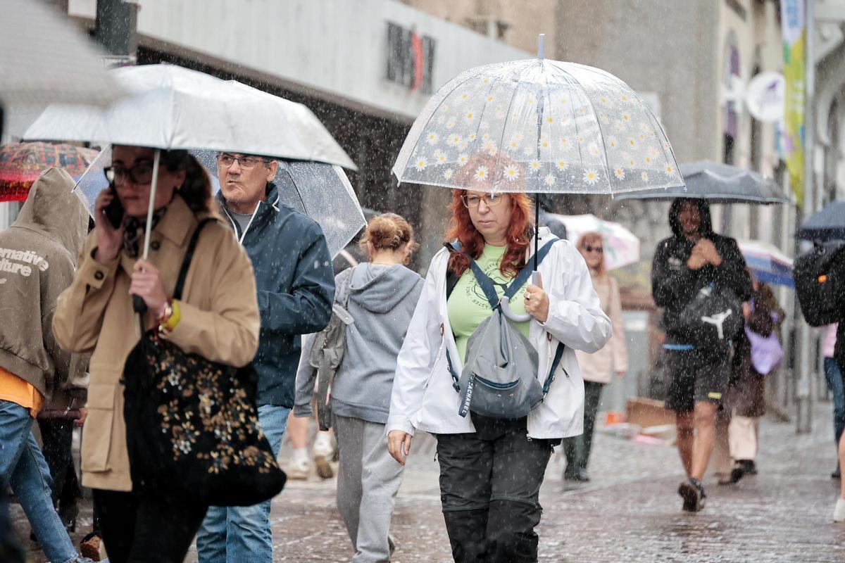 Jornada de lluvias en Santa Cruz de Tenerife.