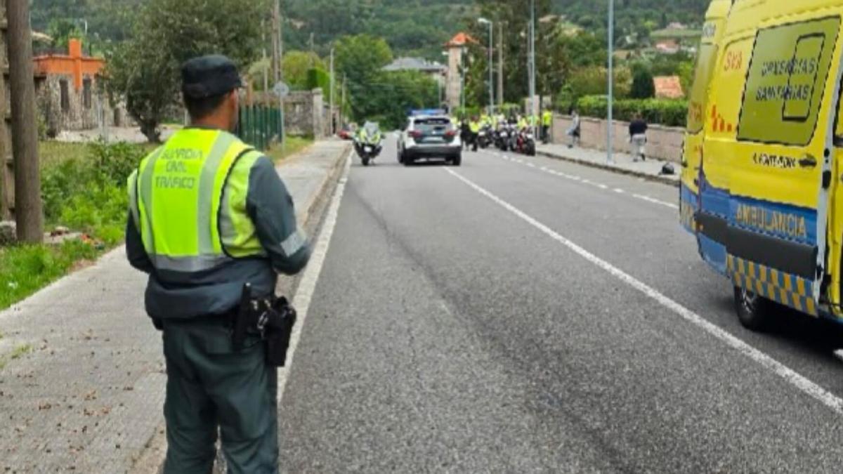 Muere un joven motorista de Bueu y su acompañante resulta herida grave en un accidente de tráfico en Cerdedo-Cotobade