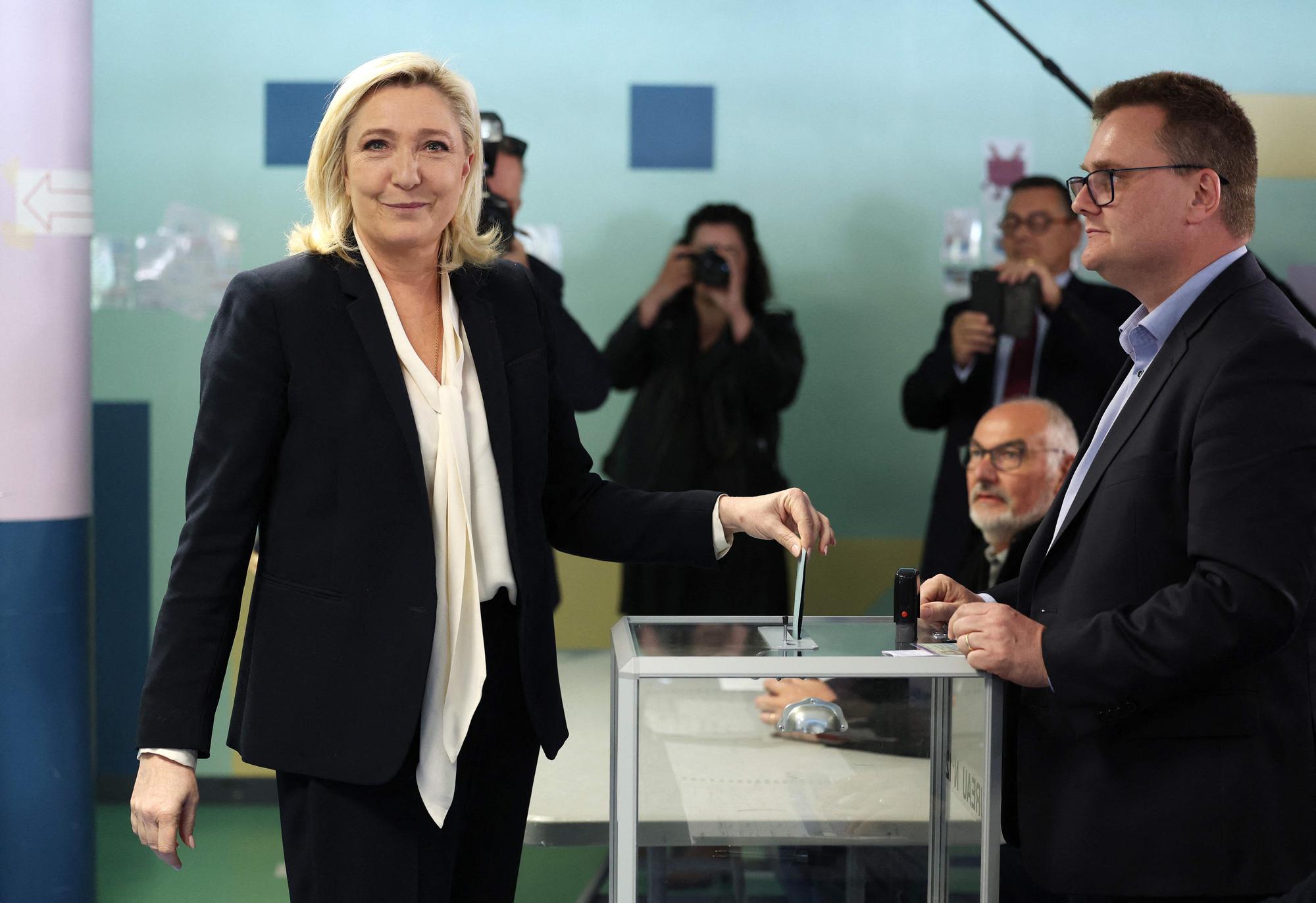 La jornada electoral en Francia, en imágenes